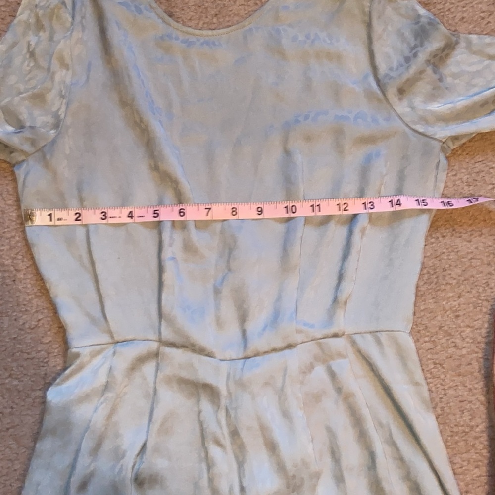 Topshop Satin Animal Playsuit/Romper w/long sleeves and scooped neckline Size 4 - Picture 13 of 13